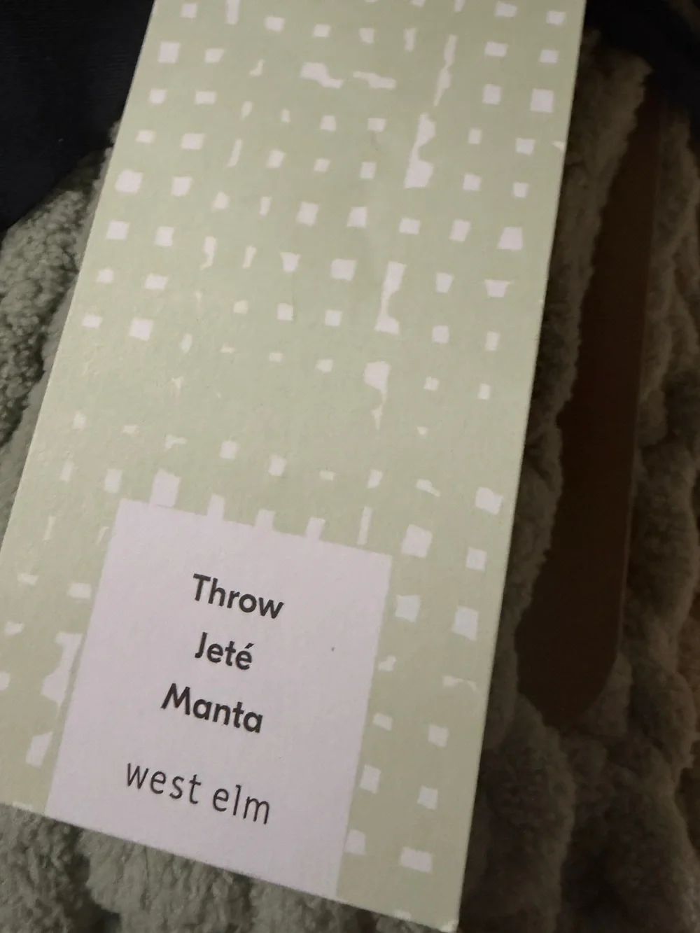 West Elm Olive Green Plush Chunky Throw 44 x 56 in / 112 x 142 cm SAGE